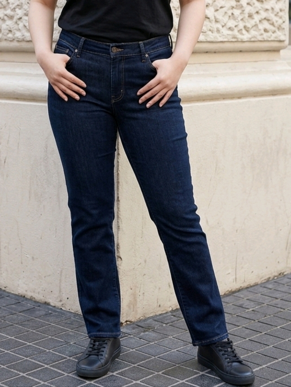 Levi's Dark Blue Mid Rise Skinny Jeans